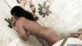 her knees front gloryhole