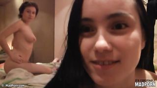 short-haired nena stimulates her