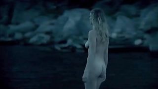 alta nena se desnuda and