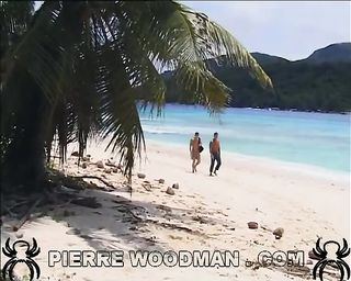 shaved amateur public beach