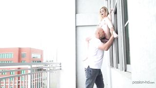 bodacious blonde's bold balcony