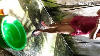 indian outdoor shower handjob