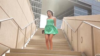 pequeñita morena verde vestido