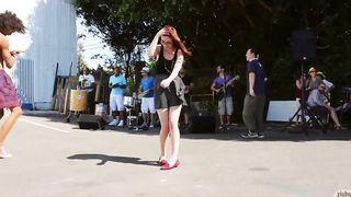 tetuda red-head chica enjoys