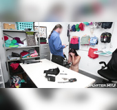 MILF finds herself in hot water with store security