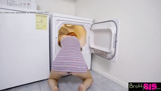 shaved pussy young teenager