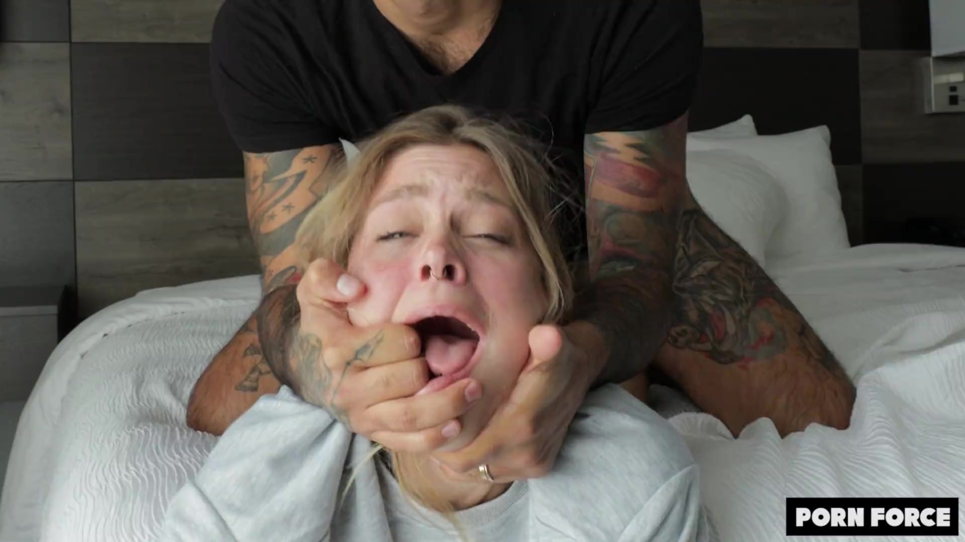 Petite Blonde Teen Pounded With Big Dick - YOUX.XXX