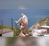 Shaved student pussy licked outdoor
