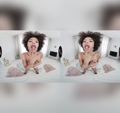 Ebony brunette babe showing sexy pussy