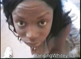 violenta negras nena gets