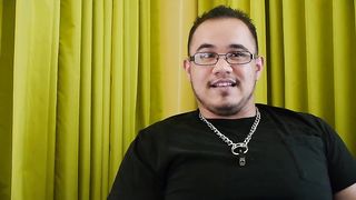cerebrito butch guarra wearing