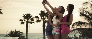 three girls takes sexy