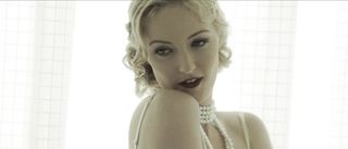 vintage blonde girl dons